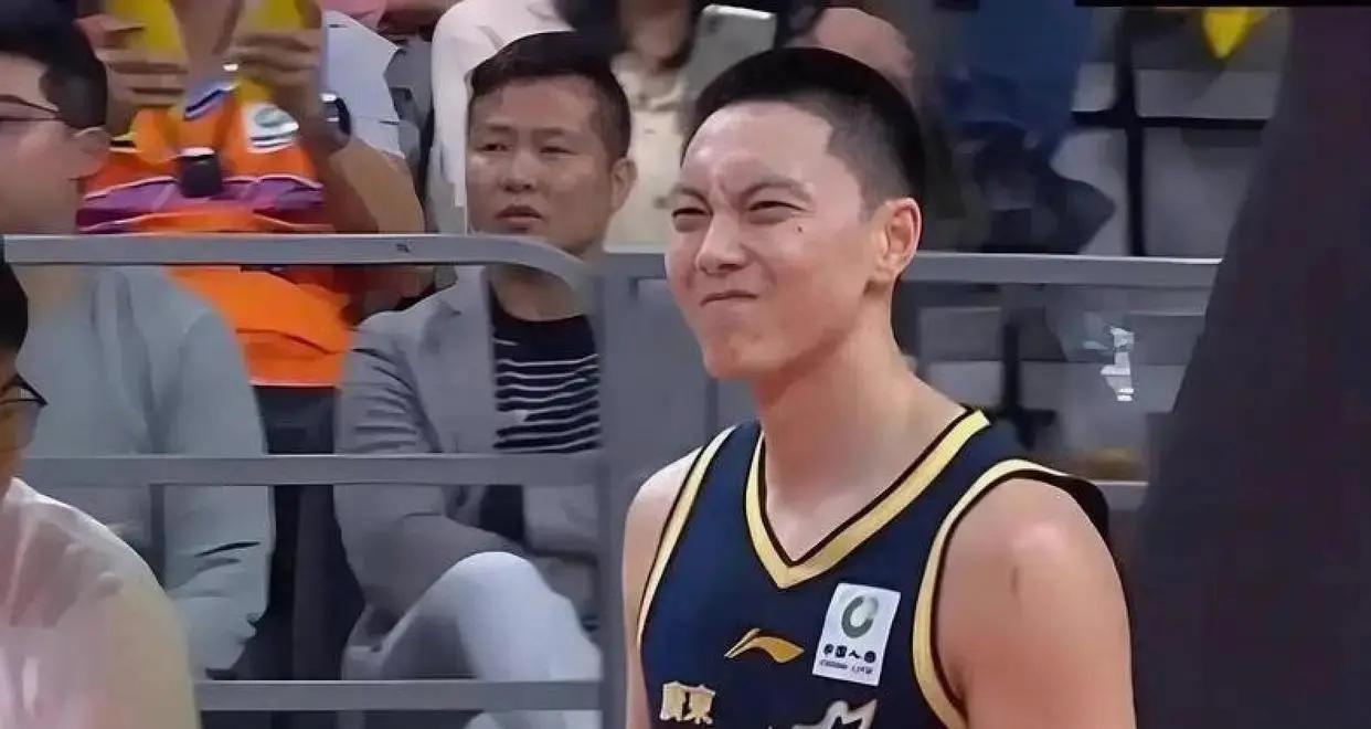 华体会体育官方网站-扬眉吐气！CBA季后赛“证明自己身价”的三大球星